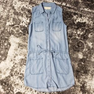 Chambrai Sleeveless Drawstring Waist Denim Button